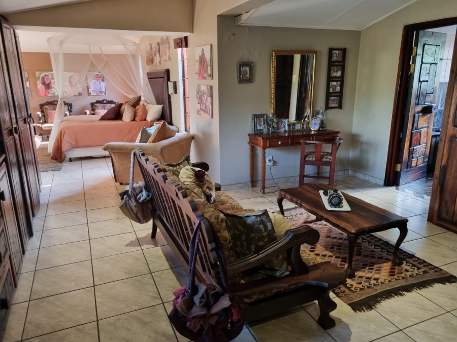 4 Bedroom Property for Sale in Buffelspoort Eco Estate North West